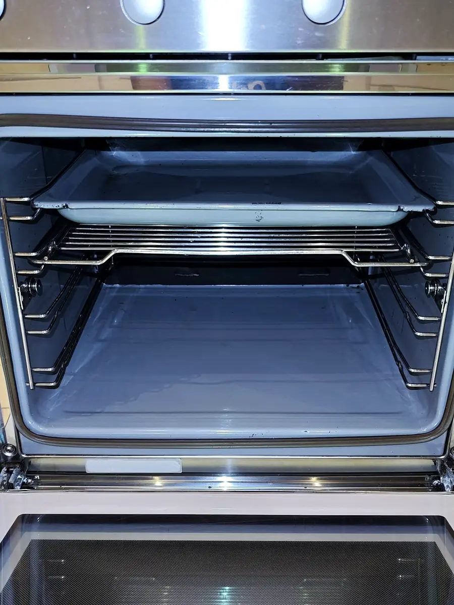 Oven interior, racks and tray after cleaning